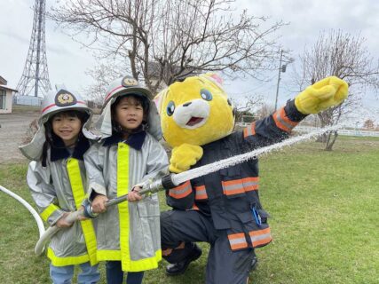 幼稚園 4月の写真を掲載しました。